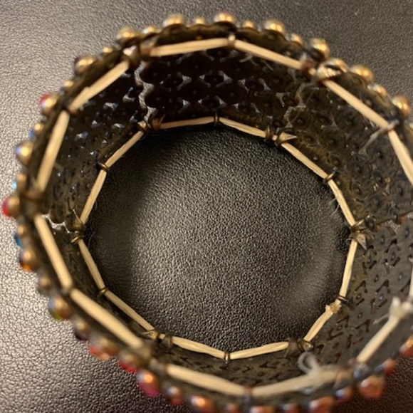 Beautiful Bracelet — evokes the Roaring Twenties - Picture 4 of 4